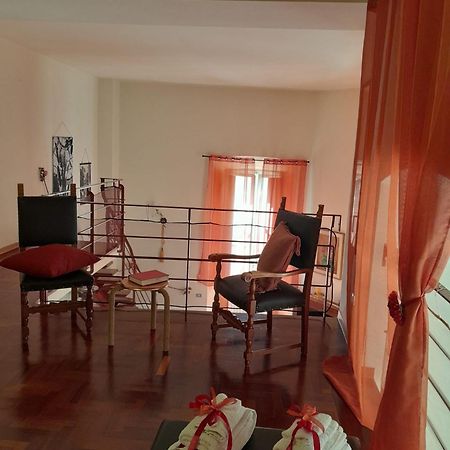 Appartamento Central Palace 斯波莱托 外观 照片