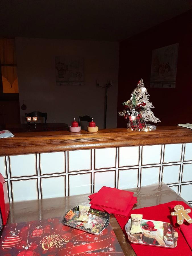 Appartamento Central Palace 斯波莱托 外观 照片